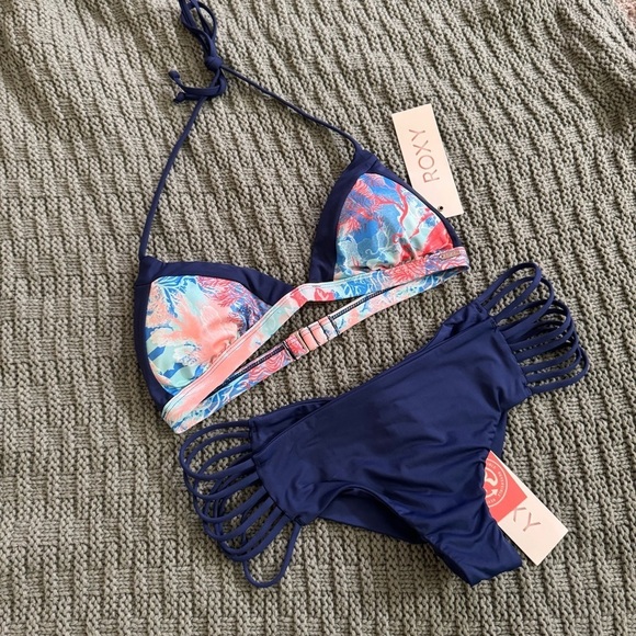 Roxy Undersea Fixed Triangle Bikini - Picture 1 of 6